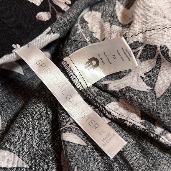 Spiritual Gangster Maya Floral Print Kimono, black and white, sz. OS - Picture 14 of 16